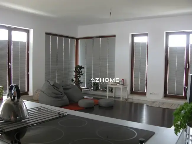 Plisy do salonu na wymiar w Warszawie